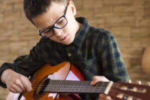5 Guitar Songs Every Kid Should Learn