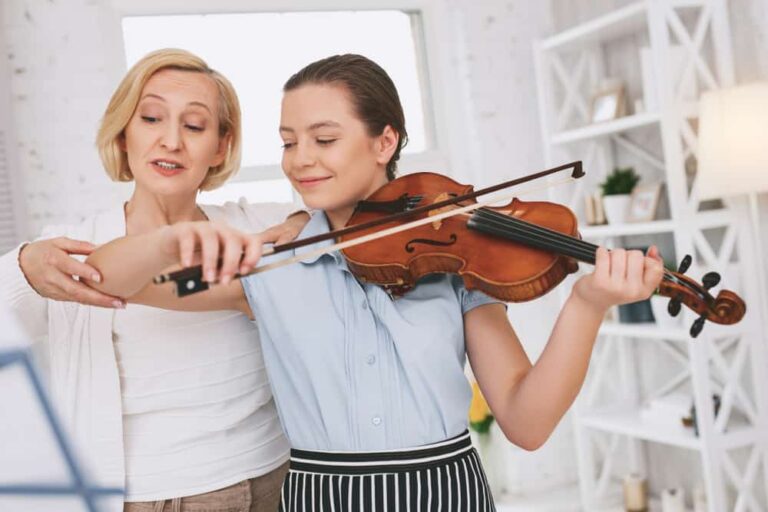 Como afinar o violino para iniciantes: guia passo a passo