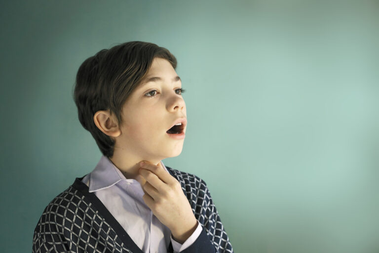 11 Ways to Help Your Vocal Cords Heal for Singing Lessons In Your Home