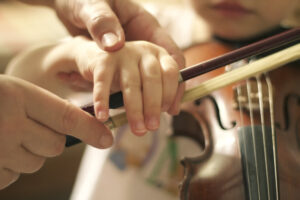 What Age Can a Child Begin to Take Music Lessons Online