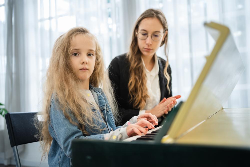 How To Become a Piano Teacher On Your Own